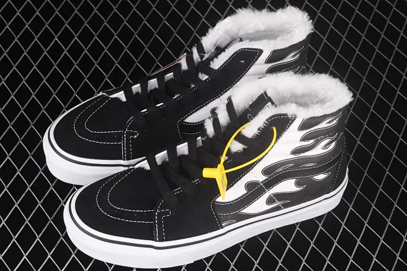 All categories Vans Vans series Vans Hi Vans high-top plus velvet Vans Sk8-Hi Flame Vans black and white flame plus velvet high-top trendy casual skateboard shoes VN0A32QGKGF5
